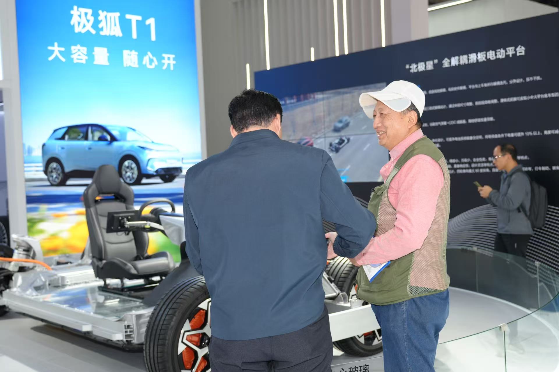 1765435560324916.jpg 1765435560324916.jpg