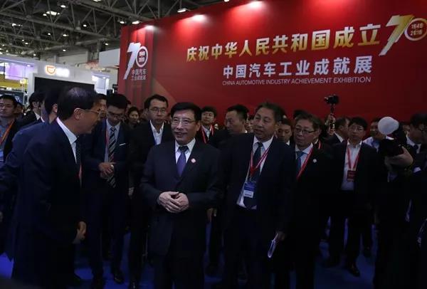 苗圩：推动中国智能网联汽车产业发展的四大建议_中国国际新能源和智能网联汽车展览会